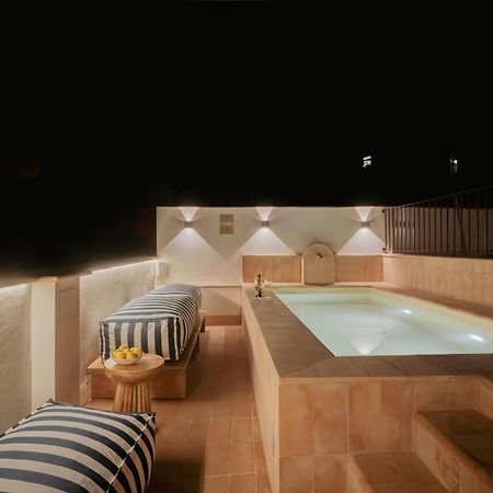 Lirium Casa Patio Hotel Sevilla Bagian luar foto